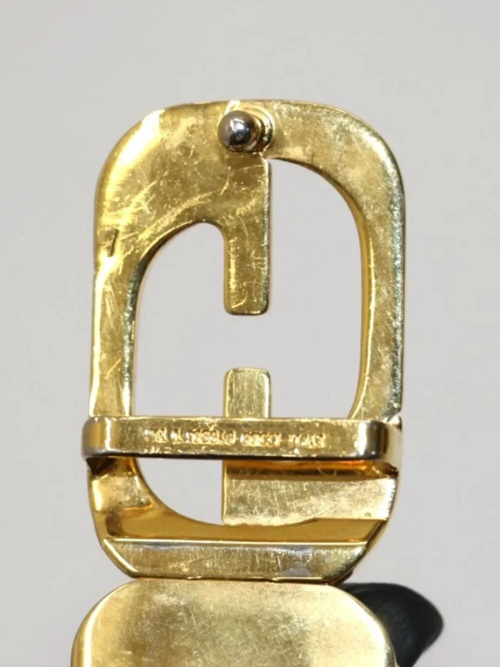 Gucci Vintage 1970's Reversable Leather Gold G Buckle Belt - Black/White/Gold